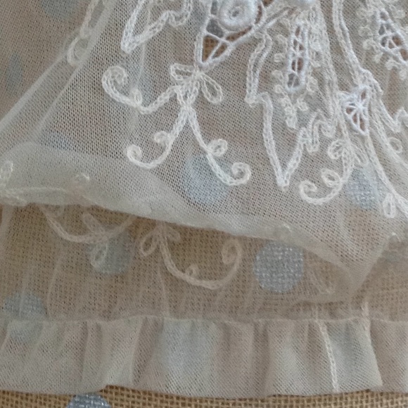 Sheer embroidered top - Picture 3 of 8